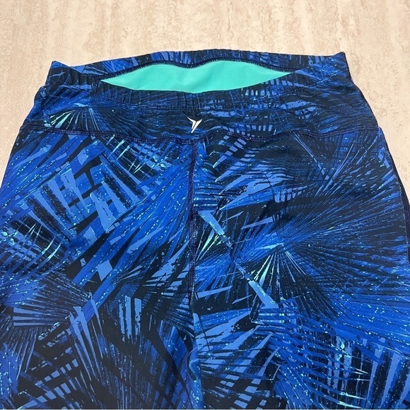 Old Navy Active Maternity leggings workout capri pants meidum - Picture 7 of 7